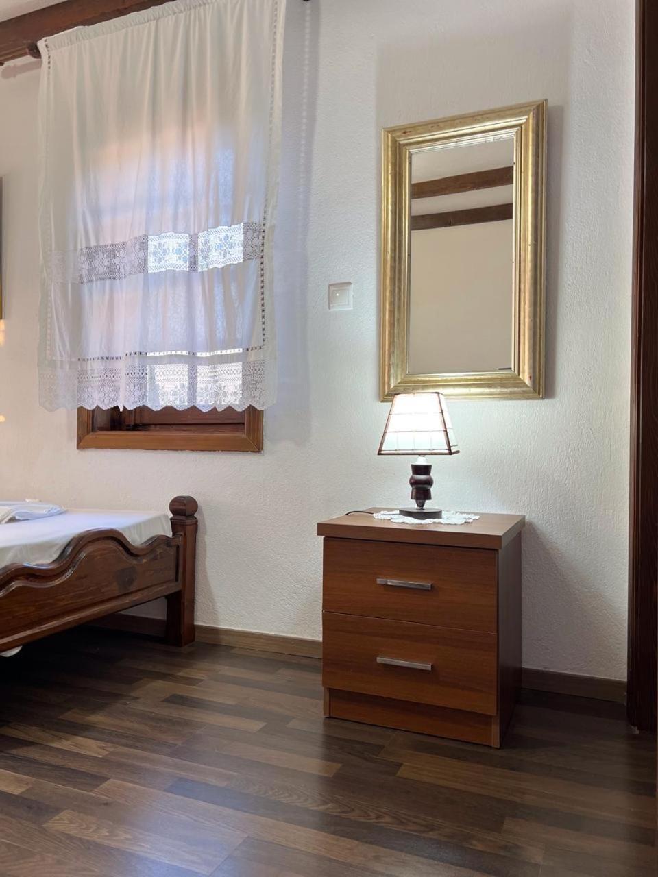 Pjetri House Hotel Berat Ngoại thất bức ảnh